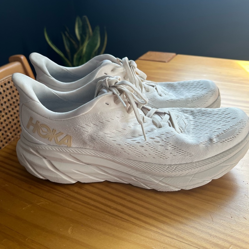 Hoka Clifton 8 Running Shoe